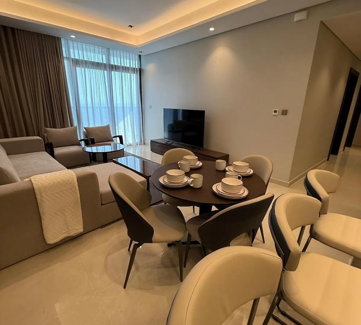 Apartment Luxurious 2-Bedroom Business Bay Dubai United Arab Emirates