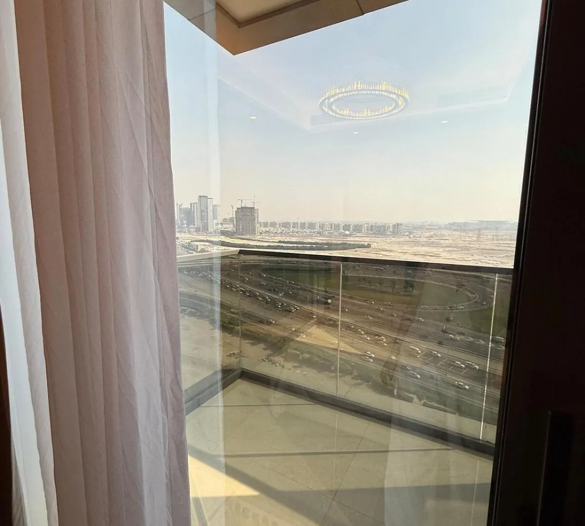 Luxurious 2-Bedroom Business Bay Dubai
